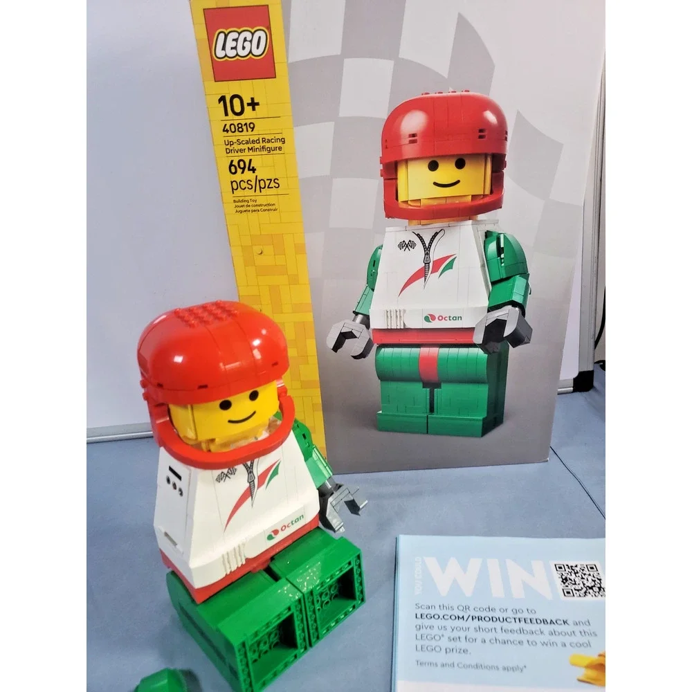 LEGO 40819 Up-Scaled Racing Driver Minifigure Built Complete Box Manual